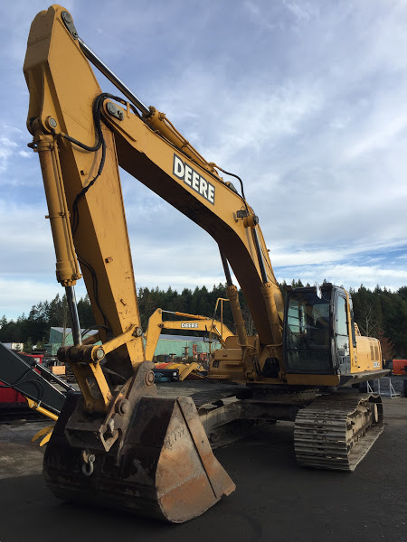 John Deere 330C LC Excavator | VI Equipment