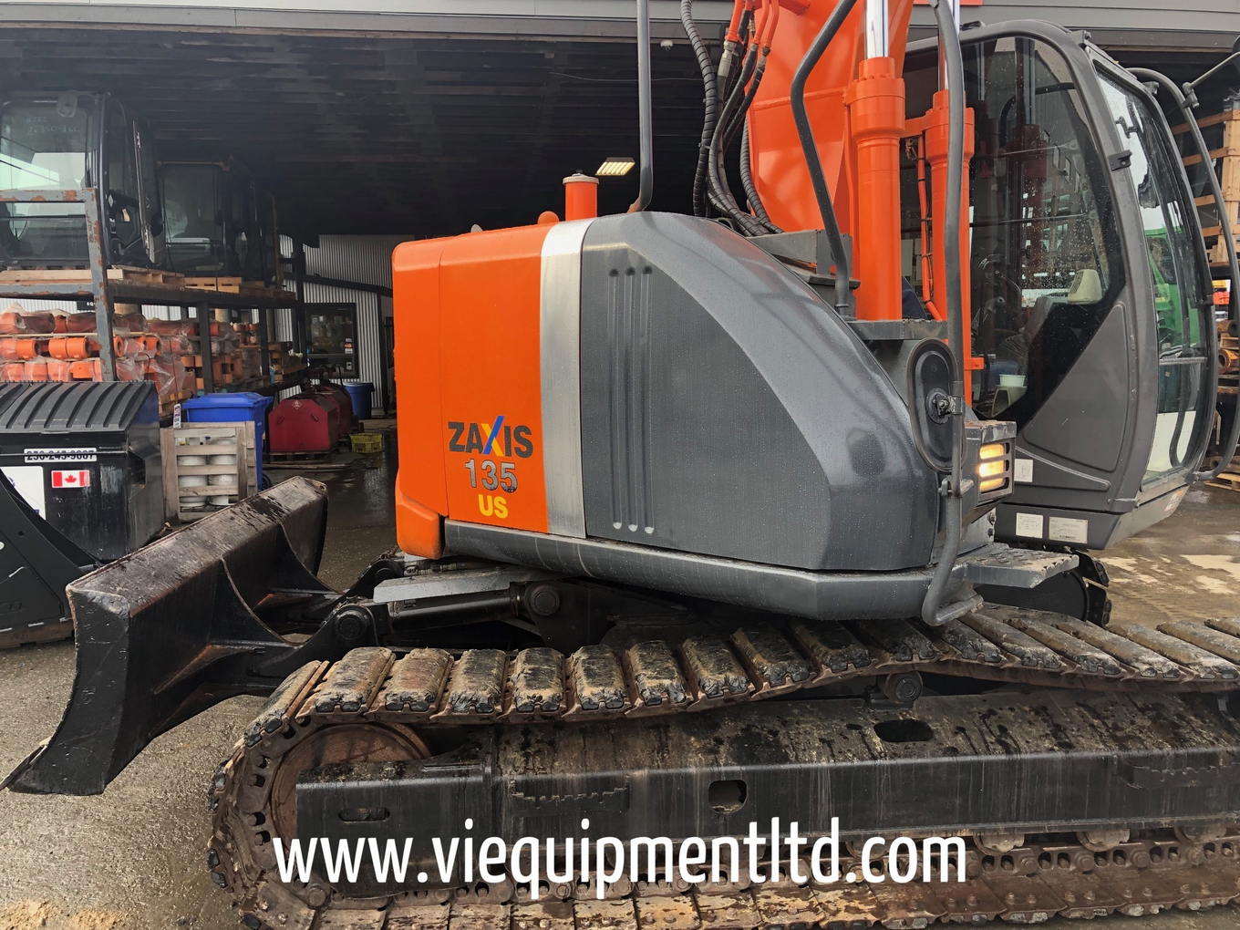 Hitachi ZX135-3 Excavator | VI Equipment Ltd.