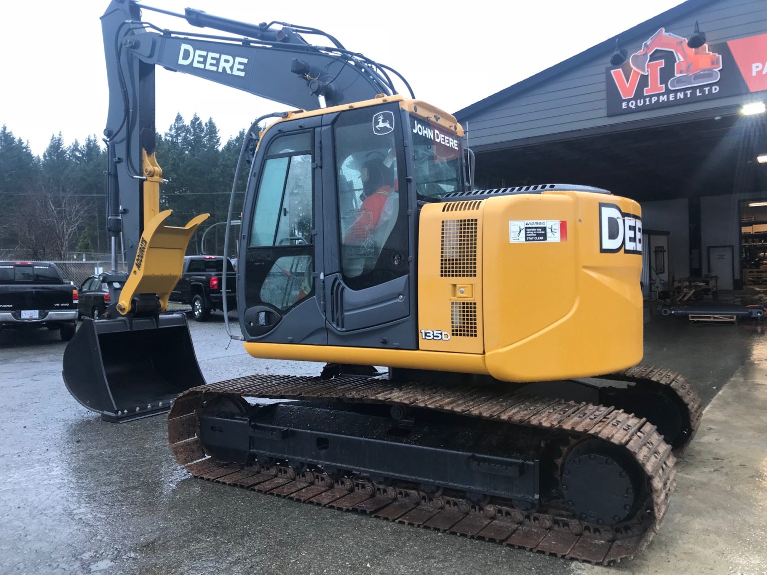 John Deere 135D Excavator | VI Equipment