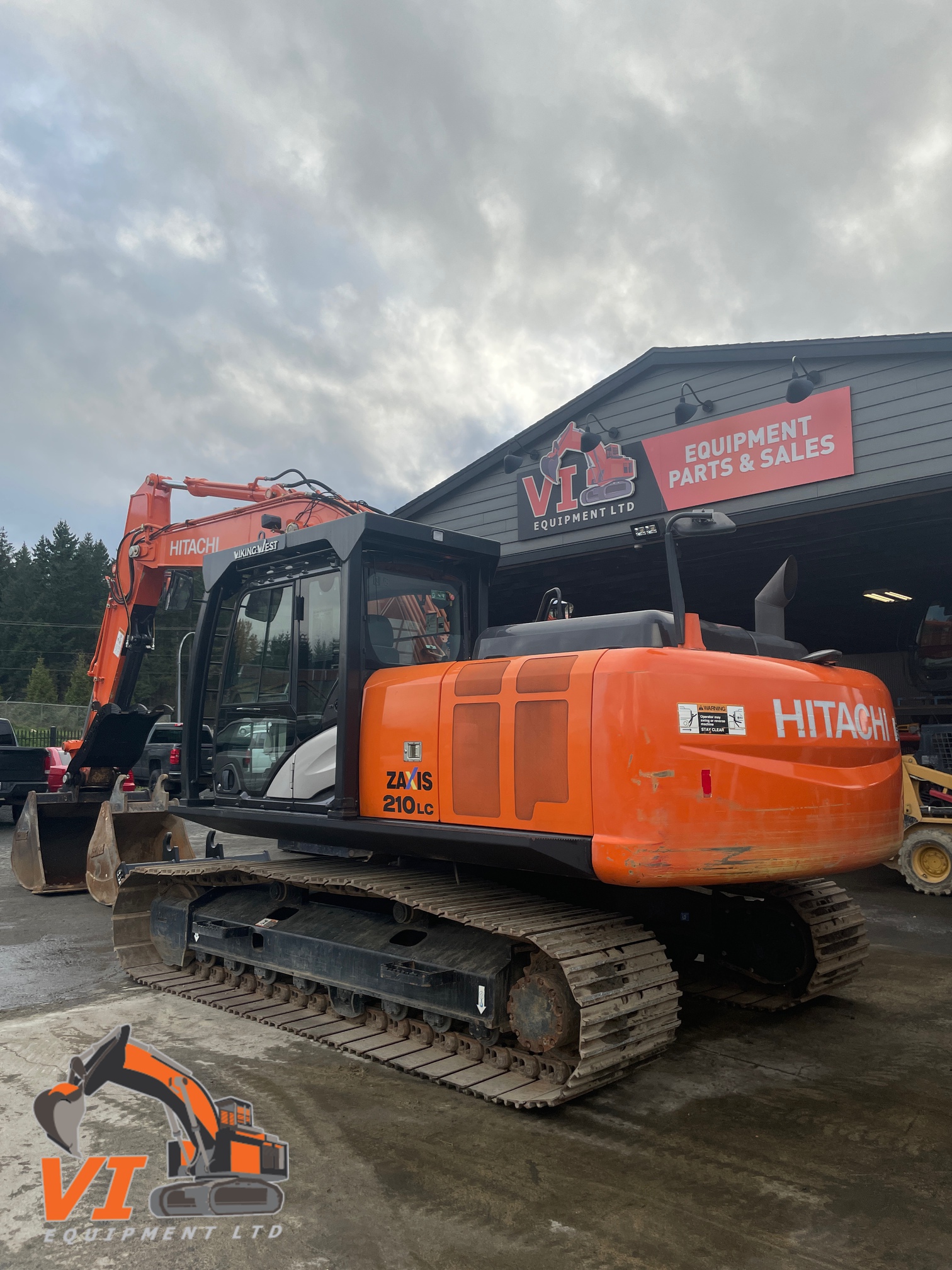 Hitachi ZX210LC-5 Excavator | VI Equipment Ltd.